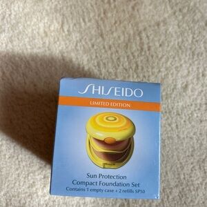 Shiseido Limited Edition Sun Protection Compact Foundation Set